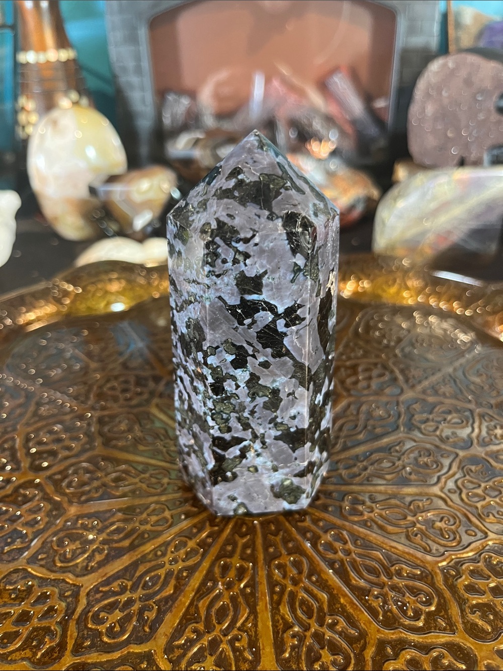 Indigo gabbro tower